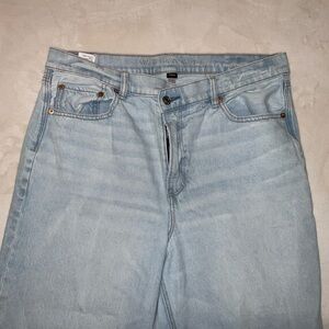 American Eagle Outfitters Women’s Light Blue Straight Jeans